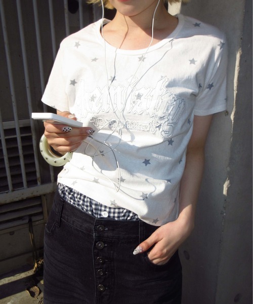 sedacle（セダクル）の「アソートアップリケ柄Tシャツ（Tシャツ/カットソー・レディース・ホワイト/ブラック/チャコールグレー/グレー・LARGE/MEDIUM/SMALL/X-SMALL）」の17枚目の写真