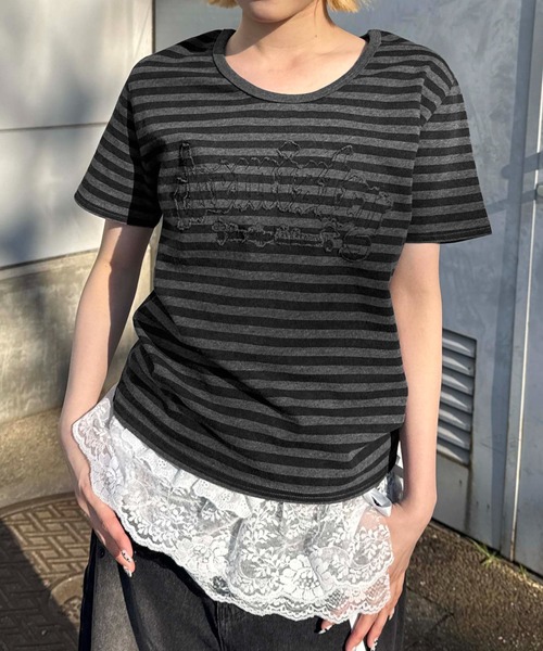 sedacle(セダクル)の「アソートアップリケ柄Tシャツ(Tシャツ/カットソー・レディース・ホワイト/ブラック/チャコールグレー/グレー・LARGE/MEDIUM/SMALL/X-SMALL)」の5枚目の写真