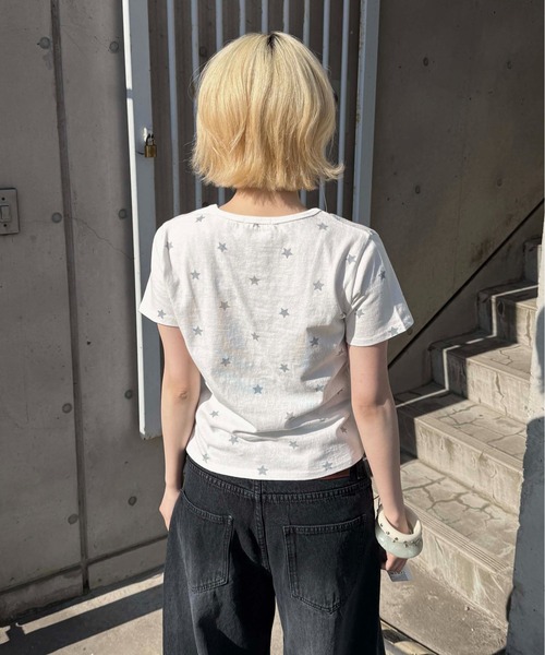 sedacle（セダクル）の「アソートアップリケ柄Tシャツ（Tシャツ/カットソー・レディース・ホワイト/ブラック/チャコールグレー/グレー・LARGE/MEDIUM/SMALL/X-SMALL）」の20枚目の写真