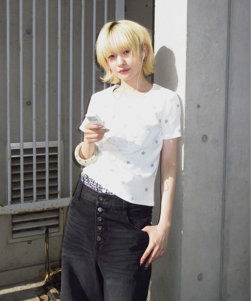 sedacle（セダクル）の「アソートアップリケ柄Tシャツ（Tシャツ/カットソー・レディース・ホワイト/ブラック/チャコールグレー/グレー・LARGE/MEDIUM/SMALL/X-SMALL）」の13枚目の写真