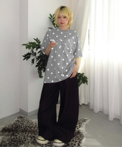 sedacle（セダクル）の「アソートアップリケ柄Tシャツ（Tシャツ/カットソー・レディース・ホワイト/ブラック/チャコールグレー/グレー・LARGE/MEDIUM/SMALL/X-SMALL）」の16枚目の写真