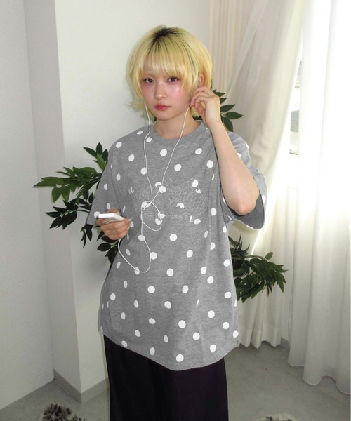 sedacle（セダクル）の「アソートアップリケ柄Tシャツ（Tシャツ/カットソー・レディース・ホワイト/ブラック/チャコールグレー/グレー・LARGE/MEDIUM/SMALL/X-SMALL）」の15枚目の写真
