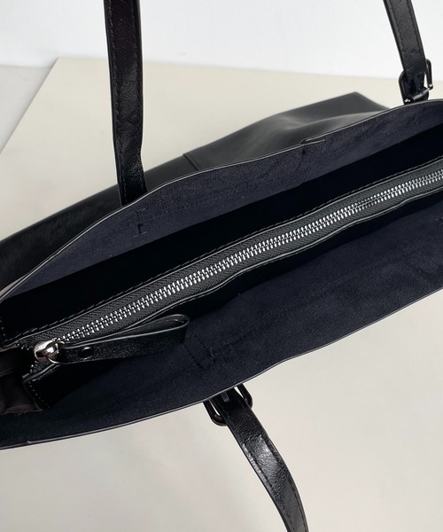 folka(フォルカ)の「2C77-KR PUレザー アーバンシック ビジネストート(トートバッグ・レディース・ブラック・ONESIZE)」の7枚目の写真
