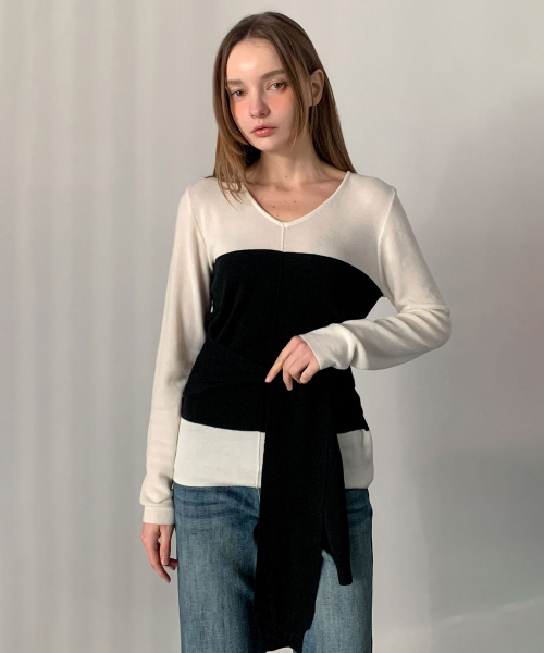 VASCARA(バスカラ)の「Milla Color Block V-neck Knit (2colors)(ニット/セーター・レディース・グレー/ブラック・FREE)」の3枚目の写真