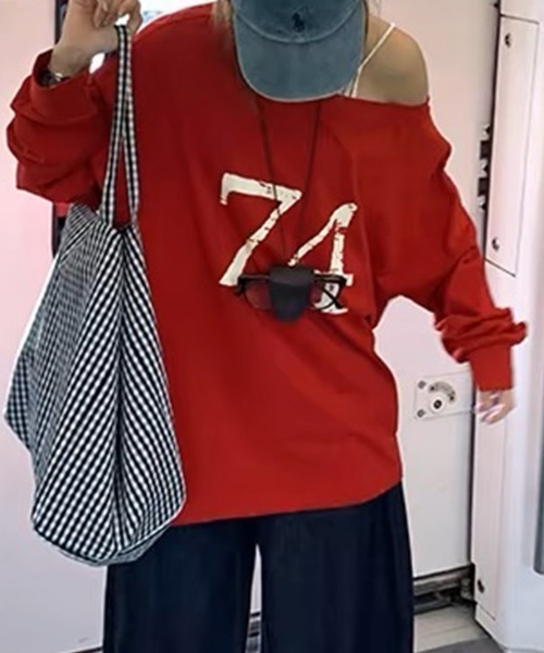 Songe(ソンジュ)の「ビックプリント2WAYオフショルダーロンT(Tシャツ/カットソー・レディース・グレー/レッド・FREE)」の11枚目の写真