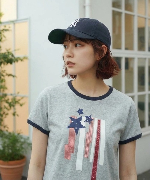 MAHAGRID（マハグリッド）の「『mahagrid/マハグリッド』 FLAG APPLIQUE RINGER CROP TEE/フラッグ アップリケ リンガー クロップ Tシャツ（Tシャツ/カットソー・レディース・グレー/チャコールグレー/ホワイト・XS）」の9枚目の写真