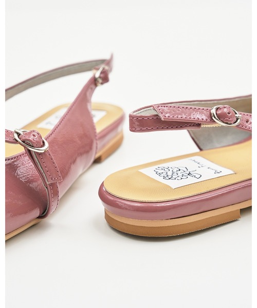 Emma Francis（エマフランシス）の「メリージェーン バックストラップ フラット ミュール（パンプス・レディース・ブラック/ピンク/ホワイト・23.0cm/22.5cm/24.0cm/23.5cm/22.0cm/25.0cm/24.5cm）」の15枚目の写真