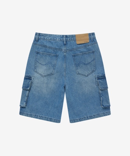 COVERNAT（カバーナット）の「[SOOBIN着用] RING-SPUN WIDE CARGO DENIM SHORTS（デニムパンツ・メンズ・ダークブルー/ブラック・X-LARGE/LARGE/MEDIUM/SMALL/X-SMALL）」の3枚目の写真