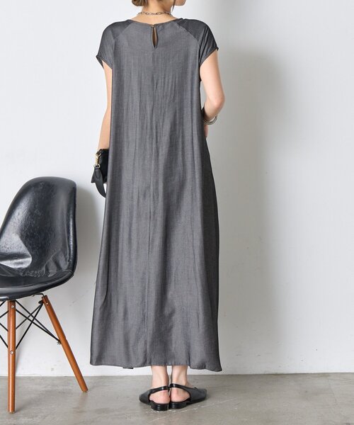 Jena espace merveilleux(ジェナ エスパスメルヴェイユ)の「フレンチスリーブギャザーワンピ(ワンピース・レディース・ブラック/ブルー・FREE)」の10枚目の写真