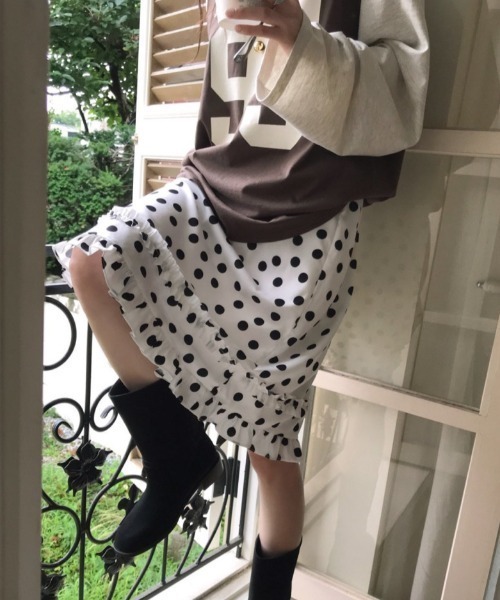 LAC-VERT(ラック・ヴェール)の「ドット柄フリルミディスカート(スカート・レディース・ブラック/ホワイト・FREE)」の14枚目の写真