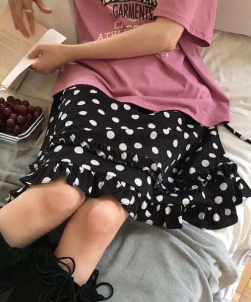 LAC-VERT(ラック・ヴェール)の「ドット柄フリルミディスカート(スカート・レディース・ブラック/ホワイト・FREE)」の4枚目の写真