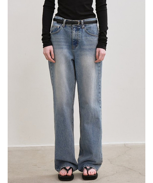 le(ル)の「straight-fit denim pants (sky blue)(デニムパンツ・レディース・その他・SMALL/MEDIUM/LARGE)」の1枚目の写真