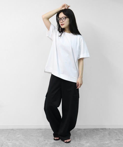 THE CELL.（ザセルドット）の「接触冷感ドライタッチコットン　ロールアップオーバーサイズTシャツ　DRY-TOUCH COOL COTTON ROLL-UP OVERSIZED TEE（Tシャツ/カットソー・レディース・ブラック/チャコールグレー/オフホワイト/ピンク・FREE）」の5枚目の写真