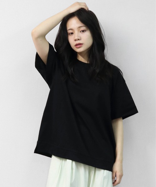 THE CELL.（ザセルドット）の「接触冷感ドライタッチコットン　ロールアップオーバーサイズTシャツ　DRY-TOUCH COOL COTTON ROLL-UP OVERSIZED TEE（Tシャツ/カットソー・レディース・ブラック/チャコールグレー/オフホワイト/ピンク・FREE）」の11枚目の写真