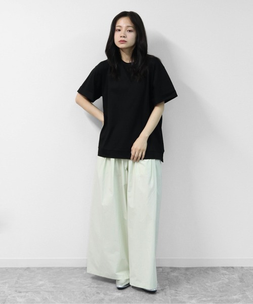 THE CELL.（ザセルドット）の「接触冷感ドライタッチコットン　ロールアップオーバーサイズTシャツ　DRY-TOUCH COOL COTTON ROLL-UP OVERSIZED TEE（Tシャツ/カットソー・レディース・ブラック/チャコールグレー/オフホワイト/ピンク・FREE）」の12枚目の写真