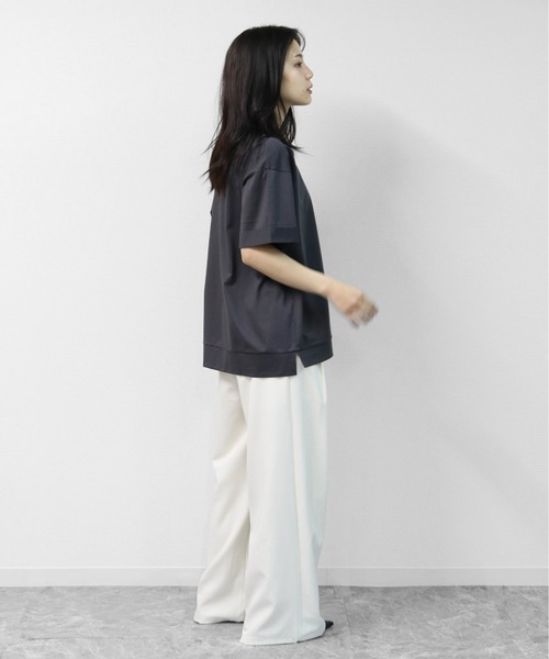 THE CELL.（ザセルドット）の「接触冷感ドライタッチコットン　ロールアップオーバーサイズTシャツ　DRY-TOUCH COOL COTTON ROLL-UP OVERSIZED TEE（Tシャツ/カットソー・レディース・ブラック/チャコールグレー/オフホワイト/ピンク・FREE）」の16枚目の写真
