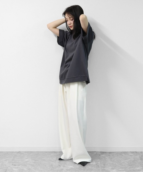 THE CELL.（ザセルドット）の「接触冷感ドライタッチコットン　ロールアップオーバーサイズTシャツ　DRY-TOUCH COOL COTTON ROLL-UP OVERSIZED TEE（Tシャツ/カットソー・レディース・ブラック/チャコールグレー/オフホワイト/ピンク・FREE）」の17枚目の写真