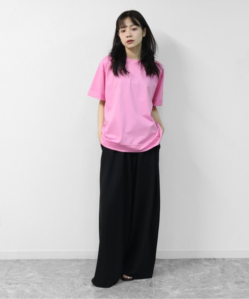 THE CELL.（ザセルドット）の「接触冷感ドライタッチコットン　ロールアップオーバーサイズTシャツ　DRY-TOUCH COOL COTTON ROLL-UP OVERSIZED TEE（Tシャツ/カットソー・レディース・ブラック/チャコールグレー/オフホワイト/ピンク・FREE）」の18枚目の写真