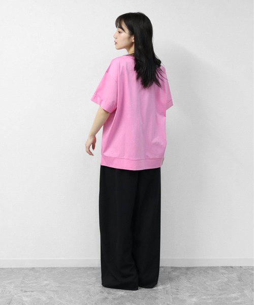THE CELL.（ザセルドット）の「接触冷感ドライタッチコットン　ロールアップオーバーサイズTシャツ　DRY-TOUCH COOL COTTON ROLL-UP OVERSIZED TEE（Tシャツ/カットソー・レディース・ブラック/チャコールグレー/オフホワイト/ピンク・FREE）」の21枚目の写真