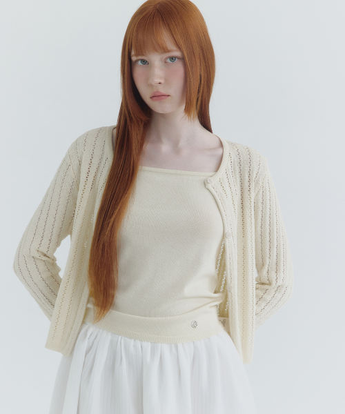 MICANE(ミケーネ)の「ヘッダー スリーブレスカーディガンセットアップ(カーディガン/ボレロ・レディース・クリーム/ネイビー・SMALL/MEDIUM/LARGE/X-LARGE)」の3枚目の写真