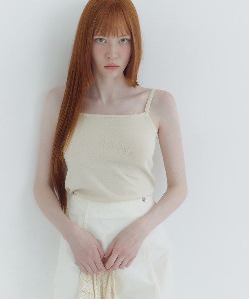 MICANE(ミケーネ)の「ヘッダー スリーブレスカーディガンセットアップ(カーディガン/ボレロ・レディース・クリーム/ネイビー・SMALL/MEDIUM/LARGE/X-LARGE)」の5枚目の写真