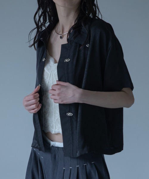 VACANCY（ヴァカンシー）の「チャイナボタンハーフスリーブシャツ（シャツ/ブラウス・レディース・ダークグリーン/ホワイト/ブラック・FREE）」の20枚目の写真
