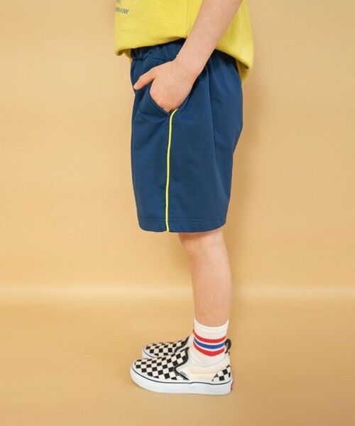 BRANSHES（ブランシェス）の「【WEB限定】吸水速乾／サイドラインハーフパンツ（その他パンツ・キッズ・ブラック/カーキオリーブ/キャメル/ネイビー・130/140/110/100/90/150/120）」の3枚目の写真