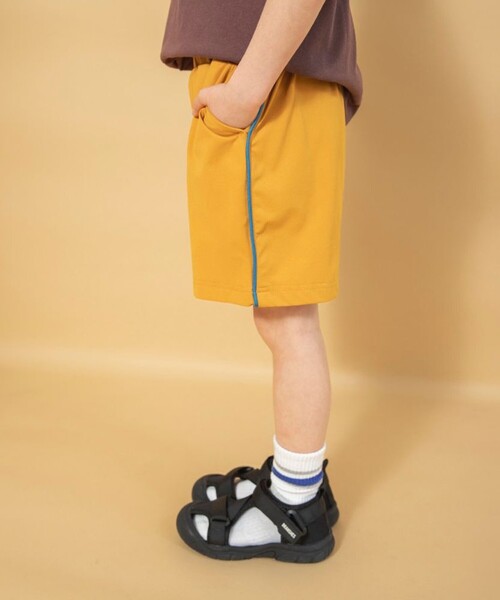 BRANSHES（ブランシェス）の「【WEB限定】吸水速乾／サイドラインハーフパンツ（その他パンツ・キッズ・ブラック/カーキオリーブ/キャメル/ネイビー・130/140/110/100/90/150/120）」の4枚目の写真