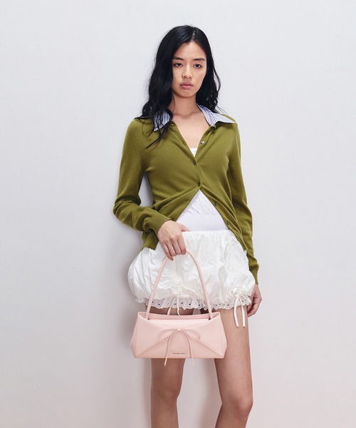 CHARLES & KEITH（チャールズ & キース）の「Hazel ヘーゼル ボウパネル ショルダーバッグ（ショルダーバッグ・レディース・クリーム/ピンク系その他3・M）」の2枚目の写真