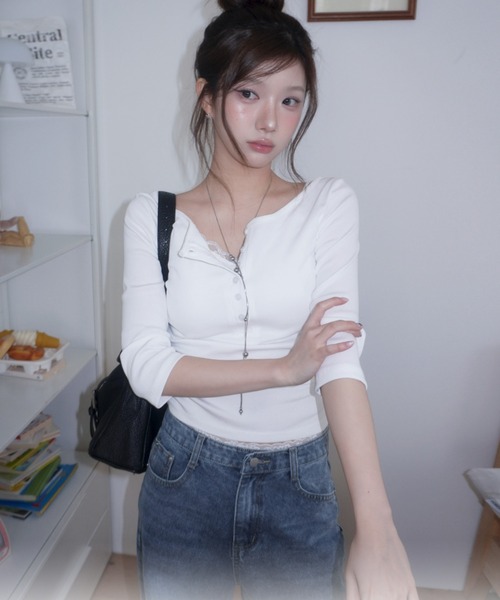 modimood（モディムード）の「[MADE] MOMU BASIC ヘンリーネック7分袖Tシャツ（Tシャツ/カットソー・レディース・ネイビー/ブラック/アイボリー/グレー・FREE/1/2）」の11枚目の写真