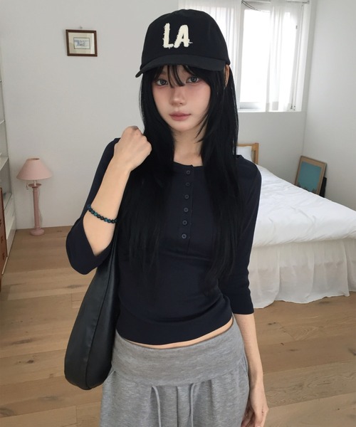 modimood（モディムード）の「[MADE] MOMU BASIC ヘンリーネック7分袖Tシャツ（Tシャツ/カットソー・レディース・ネイビー/ブラック/アイボリー/グレー・FREE/1/2）」の16枚目の写真