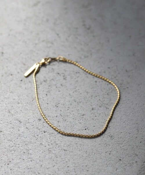 TEN.(テン)の「【TEN./テン】ツイストチェーンブレスレットGD ゴールド(ブレスレット・レディース・ゴールド・フリー)」の7枚目の写真
