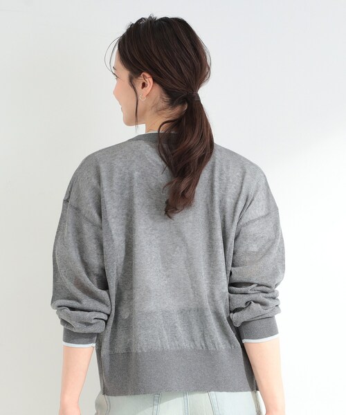 SHOO・LA・RUE(シューラルー)の「【S-LL/洗濯機可】冷房対策にもおすすめ 配色シアーカーディガン(カーディガン/ボレロ・レディース・ライトグレー/グレー/パープル・03/02/01/04)」の7枚目の写真