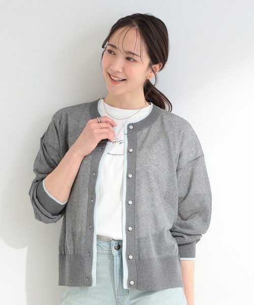 SHOO・LA・RUE(シューラルー)の「【S-LL/洗濯機可】冷房対策にもおすすめ 配色シアーカーディガン(カーディガン/ボレロ・レディース・ライトグレー/グレー/パープル・03/02/01/04)」の6枚目の写真