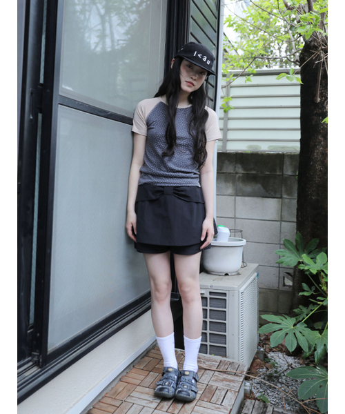 UGLY SHADOW(アグリーシャドウ)の「STAR CONTRAST RAGLAN T-SHIRT(CHARCOAL)(Tシャツ/カットソー・レディース・その他・FREE)」の2枚目の写真