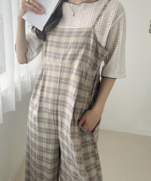 umune(ウムネ)の「サロペット オールインワン ワイドパンツ チェック柄 キャミサロペット スクエアネック 体型カバー リラックス カジュアル 夏(サロペット/オーバーオール・レディース・ネイビー/グレー・FREE)」の5枚目の写真