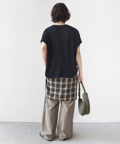 SHIPS(シップス)の「【WEB限定】シアー ワッフル スリット TEE(Tシャツ/カットソー・レディース・グリーン/ブラック/オフホワイト・ONE SIZE)」の20枚目の写真