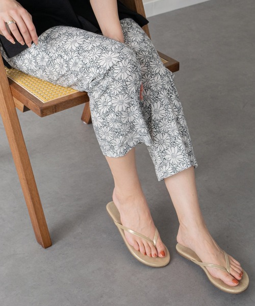 TKEES（ティキーズ）の「【TKEES】フラットグリッタートングサンダル(M62212)（サンダル・レディース・シルバー・37/39/38）」の6枚目の写真