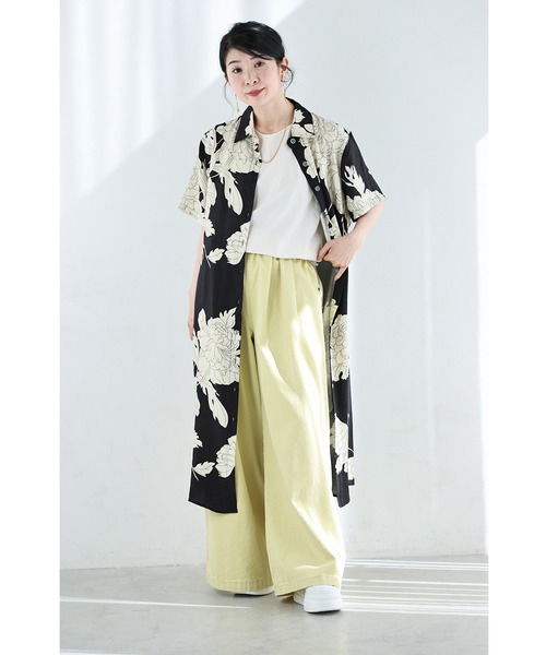 cawaii(カワイイ)の「さらりと涼しい牡丹の花シャツミディアムワンピース(ワンピース・レディース・ブラック/ブルー・FREE)」の8枚目の写真