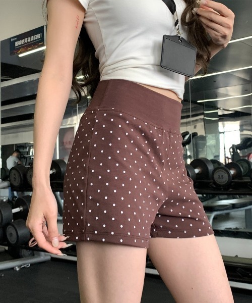 おしゃれスタ(オシャレスタ)の「ドットショートフィットパンツ(その他パンツ・レディース・ブラウン/グレー/ネイビー・XL/L/M/S)」の3枚目の写真