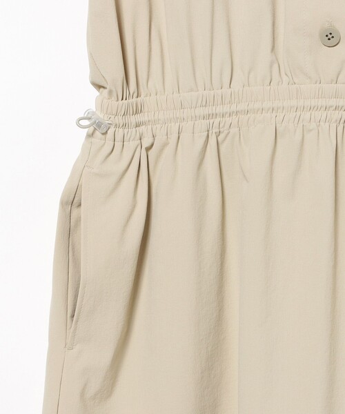 BEAMS GOLF(ビームスゴルフ)の「ORANGE LABEL / ストレッチ シャツワンピース(撥水・接触冷感)(ワンピース・レディース・ネイビー/ベージュ・MEDIUM/LARGE)」の13枚目の写真