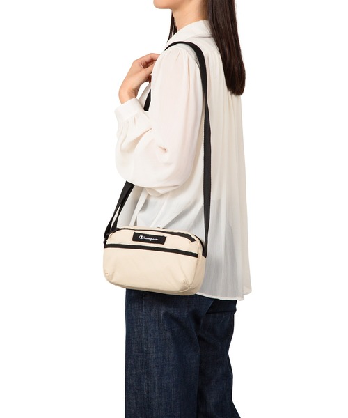 Champion(チャンピオン)の「チャンピオン ショルダーバッグ 5C37 58901(ショルダーバッグ・レディース・アイボリー/ブラック・FREE)」の3枚目の写真