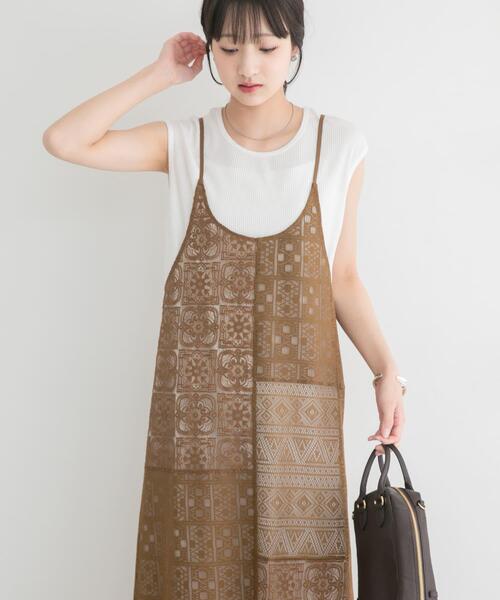 ITEMS URBANRESEARCH(アイテムズ アーバンリサーチ)の「インナー付きレースキャミワンピース(ワンピース・レディース・ブラウン/オフホワイト/ブラック・FREE)」の3枚目の写真