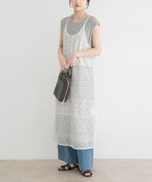 ITEMS URBANRESEARCH(アイテムズ アーバンリサーチ)の「インナー付きレースキャミワンピース(ワンピース・レディース・ブラウン/オフホワイト/ブラック・FREE)」の2枚目の写真