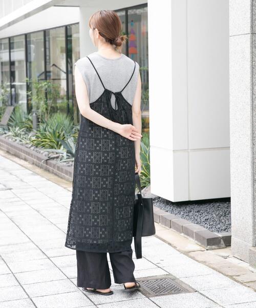ITEMS URBANRESEARCH(アイテムズ アーバンリサーチ)の「インナー付きレースキャミワンピース(ワンピース・レディース・ブラウン/オフホワイト/ブラック・FREE)」の9枚目の写真