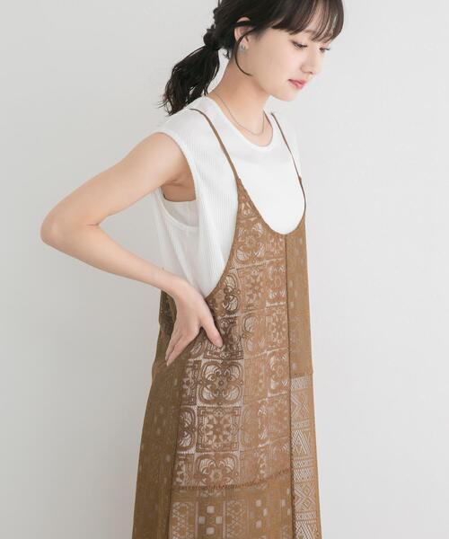 ITEMS URBANRESEARCH(アイテムズ アーバンリサーチ)の「インナー付きレースキャミワンピース(ワンピース・レディース・ブラウン/オフホワイト/ブラック・FREE)」の15枚目の写真