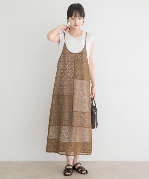 ITEMS URBANRESEARCH(アイテムズ アーバンリサーチ)の「インナー付きレースキャミワンピース(ワンピース・レディース・ブラウン/オフホワイト/ブラック・FREE)」の11枚目の写真
