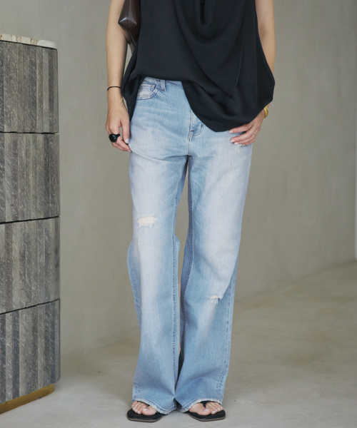 plage(プラージュ)の「Healthy denim / ヘルシーデニム 別注 FLARE CRUSHED デニムパンツ(デニムパンツ・レディース・ブルー・24/23/22/25)」の8枚目の写真