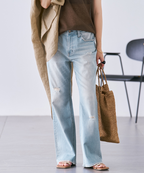 plage(プラージュ)の「Healthy denim / ヘルシーデニム 別注 FLARE CRUSHED デニムパンツ(デニムパンツ・レディース・ブルー・24/23/22/25)」の15枚目の写真