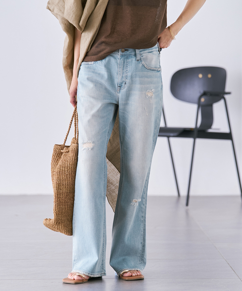 plage(プラージュ)の「Healthy denim / ヘルシーデニム 別注 FLARE CRUSHED デニムパンツ(デニムパンツ・レディース・ブルー・24/23/22/25)」の16枚目の写真